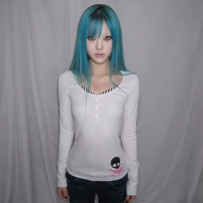 Karrcat Trashy Y2k Tričko s potlačou lebky Grunge estetický falošný dvojdielny top Vintage 2000s Streetwear štýl
