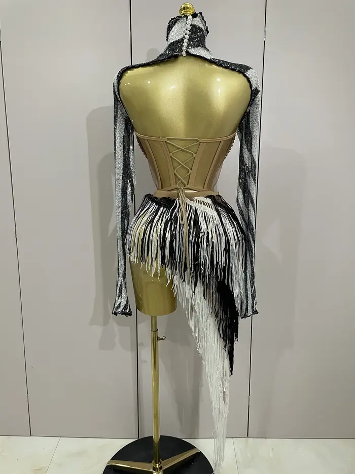 Ensemble deux pièces en maille à manches longues pour femmes, avec des pompons et des paillettes bri
