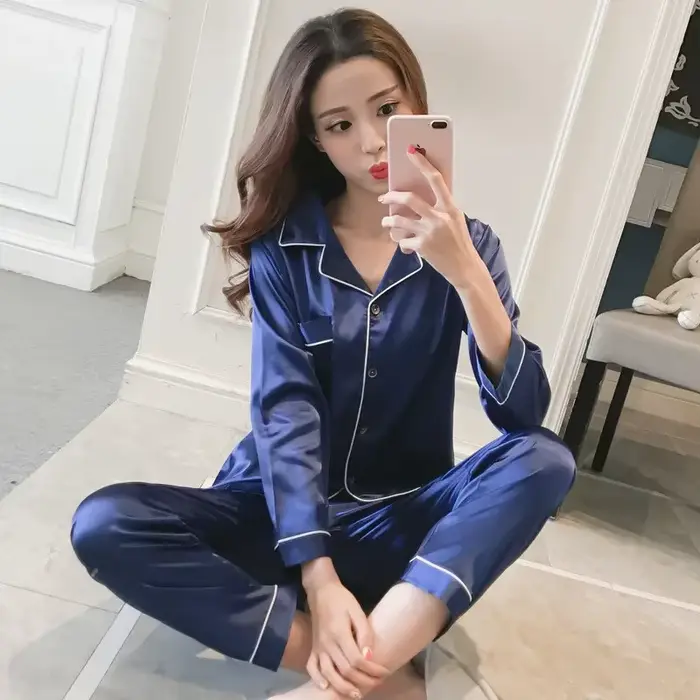 Nouvelles Pyjamas Féminines Polyester Luxe Confort Printemps Occasions Spéciales Dames
