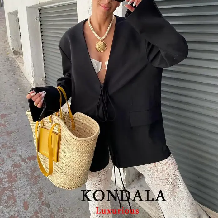 KONDALA voľný oversized čierny blazer pre ženy s výstrihom do V