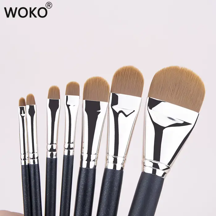 Nový ultra-jemný špicatý štetec na make-up