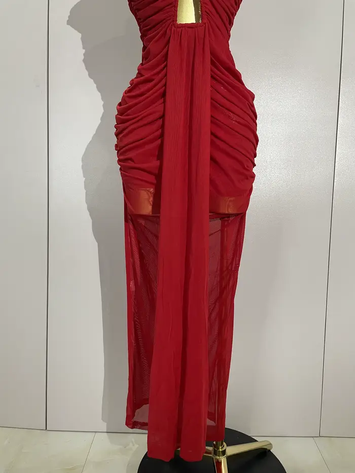 Femmes Sexy sans manches col rond évider maille moulante longue robe défilé de mode célébrer célébri