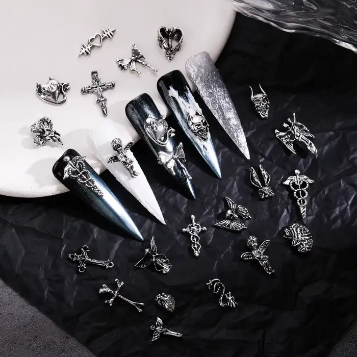 Halloweenská zmes štýlov pre nail art
