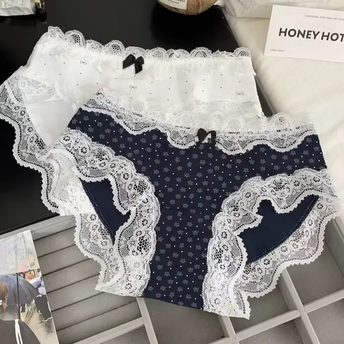 Bavlnené a polyesterové nohavičky zdobené čipkou s tulipánmi a sedmokráskymi motívmi pre špeciálne príležitosti pre ženy