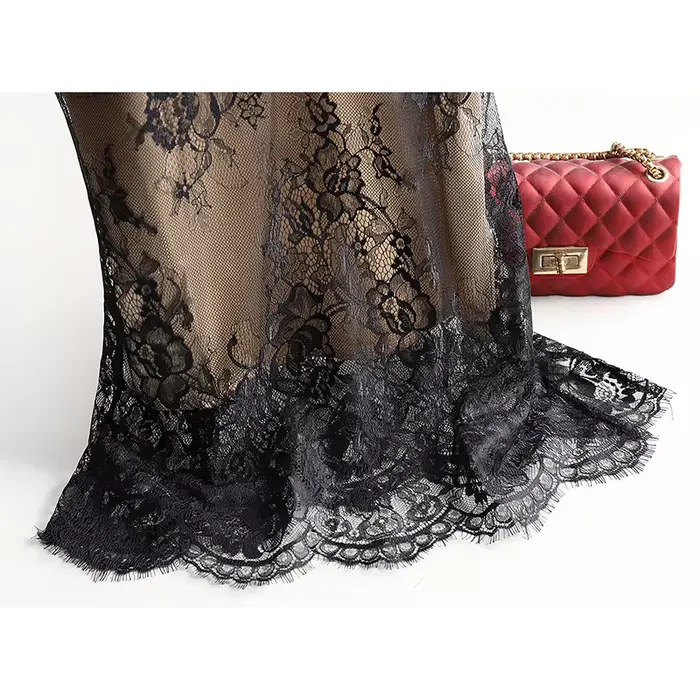 Camisole en soie et polyester avec dentelle et motif floral pour femmes de tous âges pour occasions formelles et détente