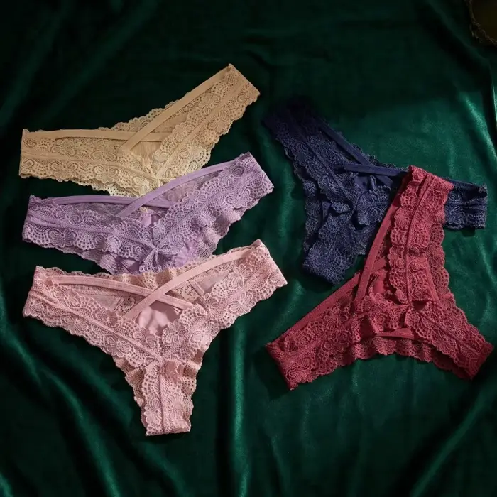 Bezšvíkové nízke pás Polyester čipky nohavičky pre ženy pohodlie a elegancie špeciálne príležitosti