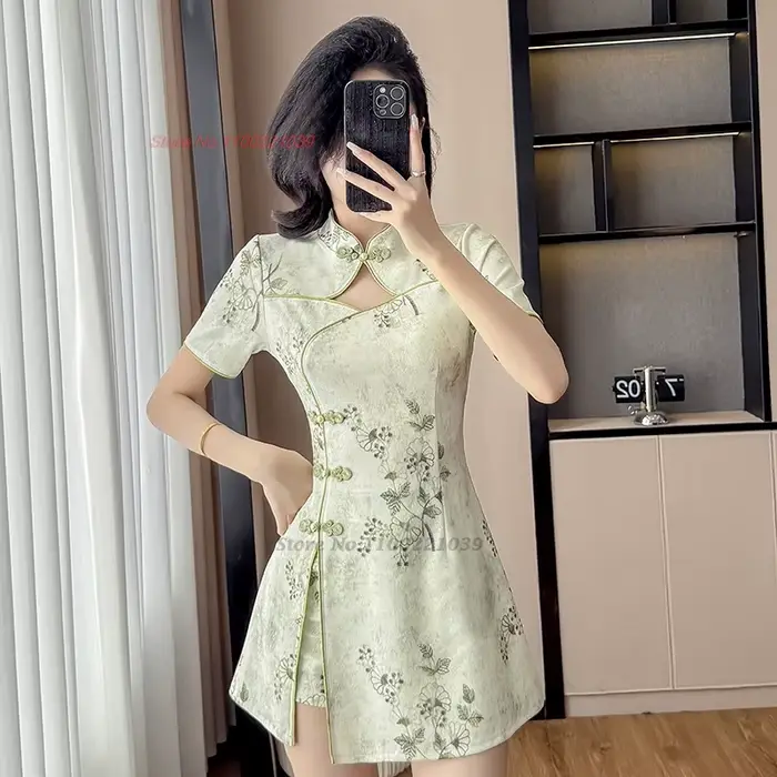 Vylepšené čínske diskotékové šaty qipao sexy cheongsam s kvetinovou potlačou národné
