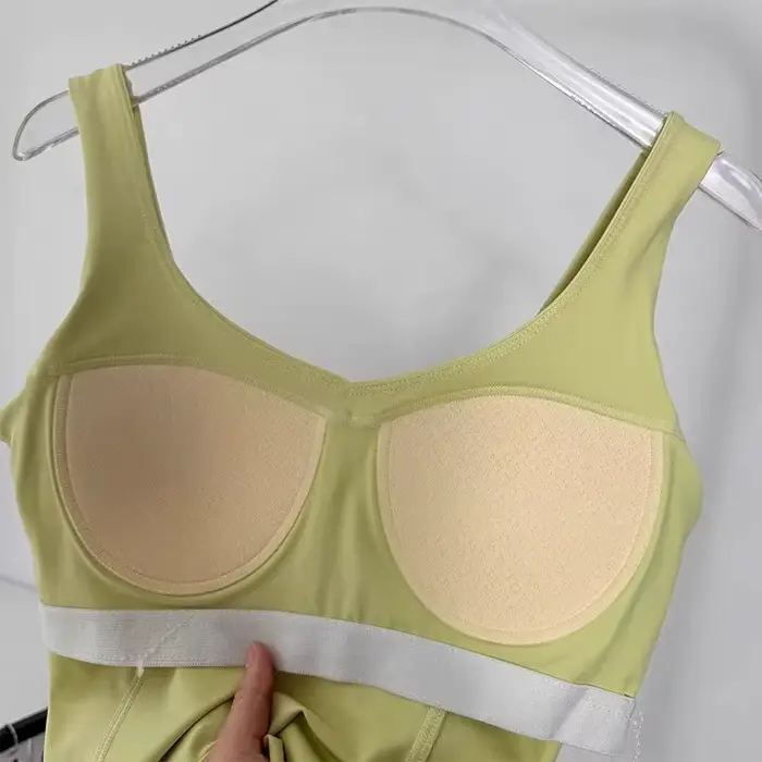 Športová podprsenka na jogu absorbujúca nárazy pre ženy, pocit druhej pokožky, jednodielna bralette, priedušné push-up tielko pre fitness a tréning