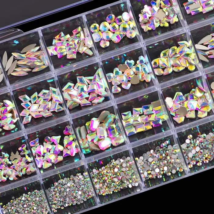 1 krabica 3D diamantových súprav na nechty – viac tvarov – 24 mriežok AB kryštálových drahokamov