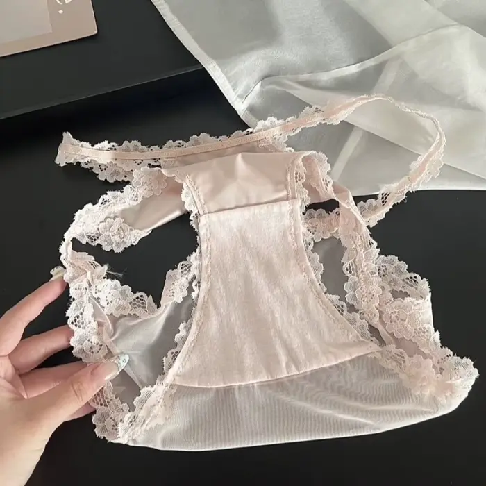 Polyesterové čipky nohavičky s bezšvové povrchové úpravy pre ženy, elegantné a pohodlné pre rôzne príležitosti,,