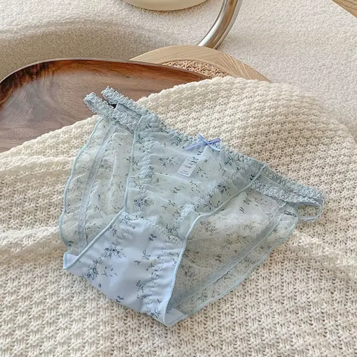 Dámske hipsters nohavičky s krížovým opaskom