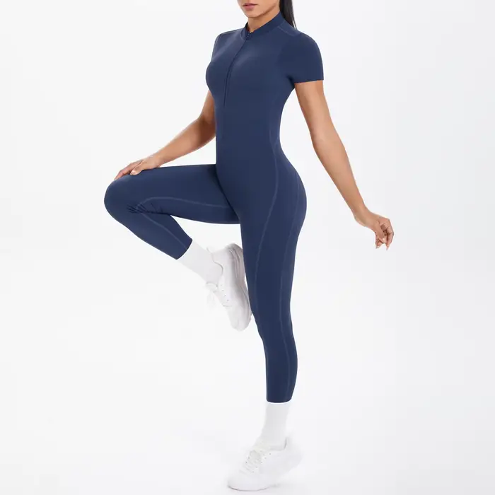 Sexy odhalený chrbát priliehavá Scrunch kombinéza zdvíha zadok ženy tanec Fitness overal Push Up s vankúšikom na prsia
