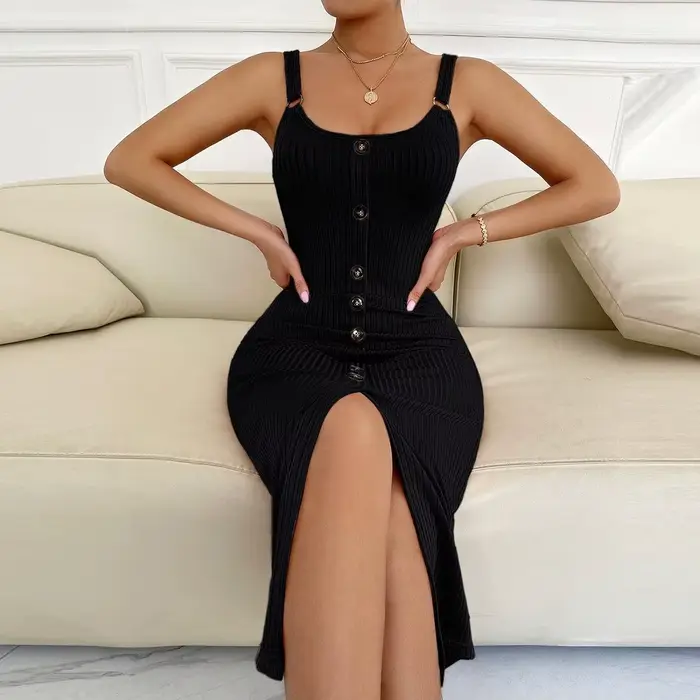 Dámske bodycon šaty s falošnými gombíkmi