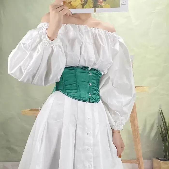 Saténový krátky korzet pod prsia pre ženy