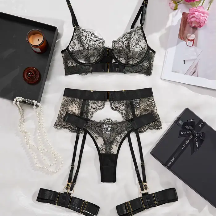 Nový erotický priehľadný vyšívaný set pre ženy Sexy riasová čipka tvarovacie telo Lingerie štvordielny set