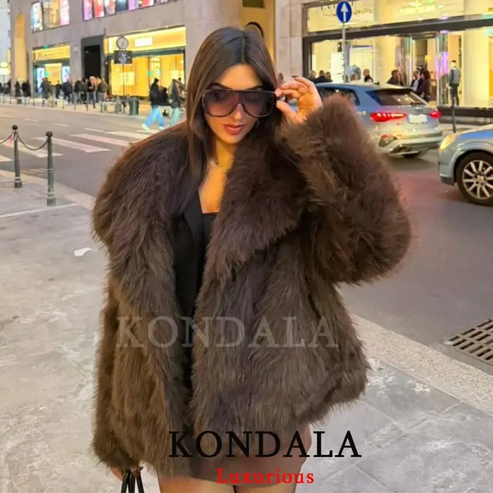 KONDALA ležérny hnedý hrubý kožušinový kabát pre ženy s dlhými rukávmi a výstrihom do V na jeseň a zimu z umelej kožušiny