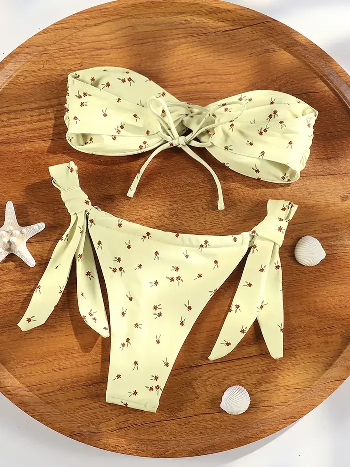Bandeau Bikini Žena 2025 Pouličný štýl Polyester Elastan Tlačené kvety Príležitosti Pláž Dovolenka Párty Bazén