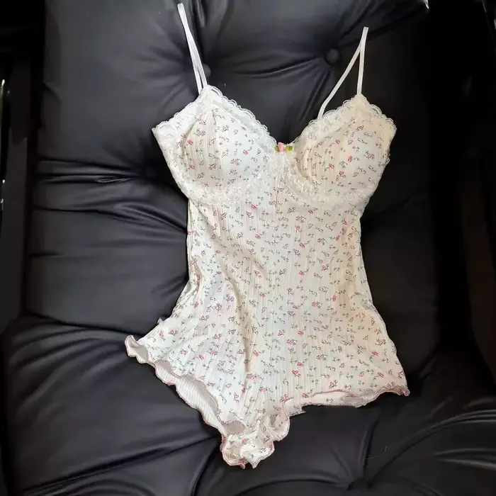 Sexy body pre ženu s kvetinovou potlačou, s čipkou, bez rukávov, fit fit, letný oblek, sexy spodná bielizeň, nočné oblečenie