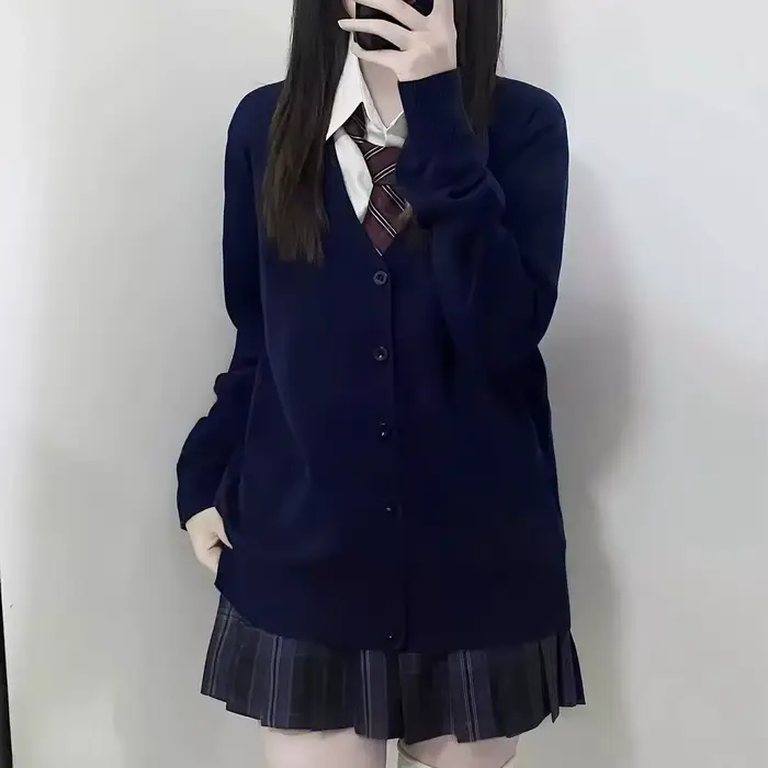 Pull tricoté à col en v de couleur unie de mode japonaise, haut cardigan uniforme newJK original, pu
