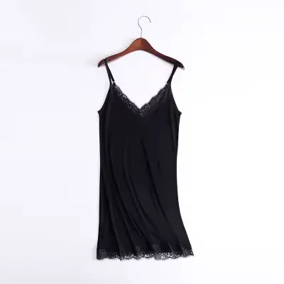 Robe de nuit en soie pour femmes, robe longue Sexy en dentelle