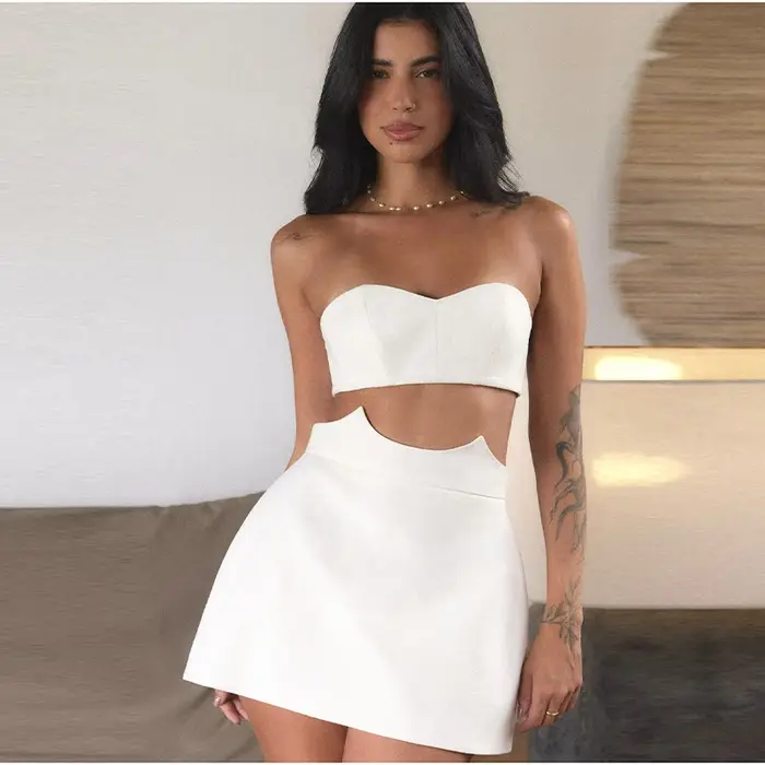 Elegantný dvojdielny set z bieleho ľanu