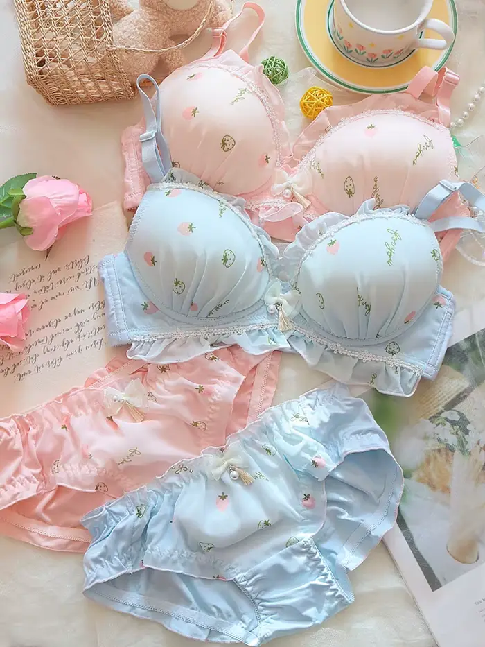 Sladká jahodová spodná bielizeň pre ženy, veľká veľkosť, roztomilý, japonská karikatúra, bralette bez oceľového krúžku, mikro zhromažďovanie, spodná bielizeň
