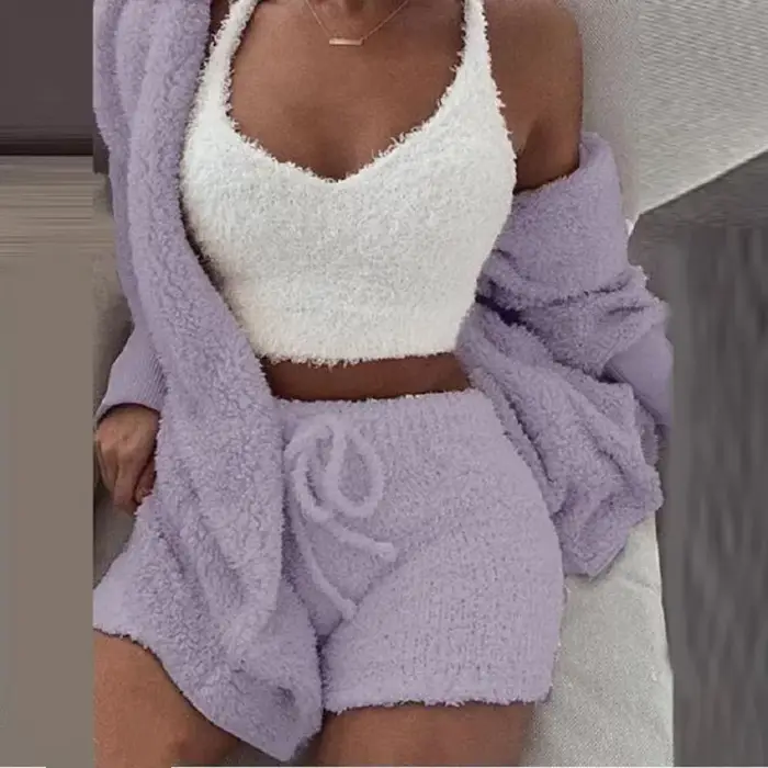 Nový zamatový pyžamový set pre ženy 2026 – Krátky sexy top + šortky + bunda – 3 kusy – Pohodlný a jemný domáci outfit – Pyžamo S-3XL