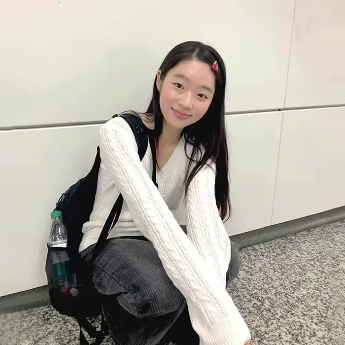 Karrram japonský Y2k V-výstrih biely sveter Vintage Harajuku tenký pletený