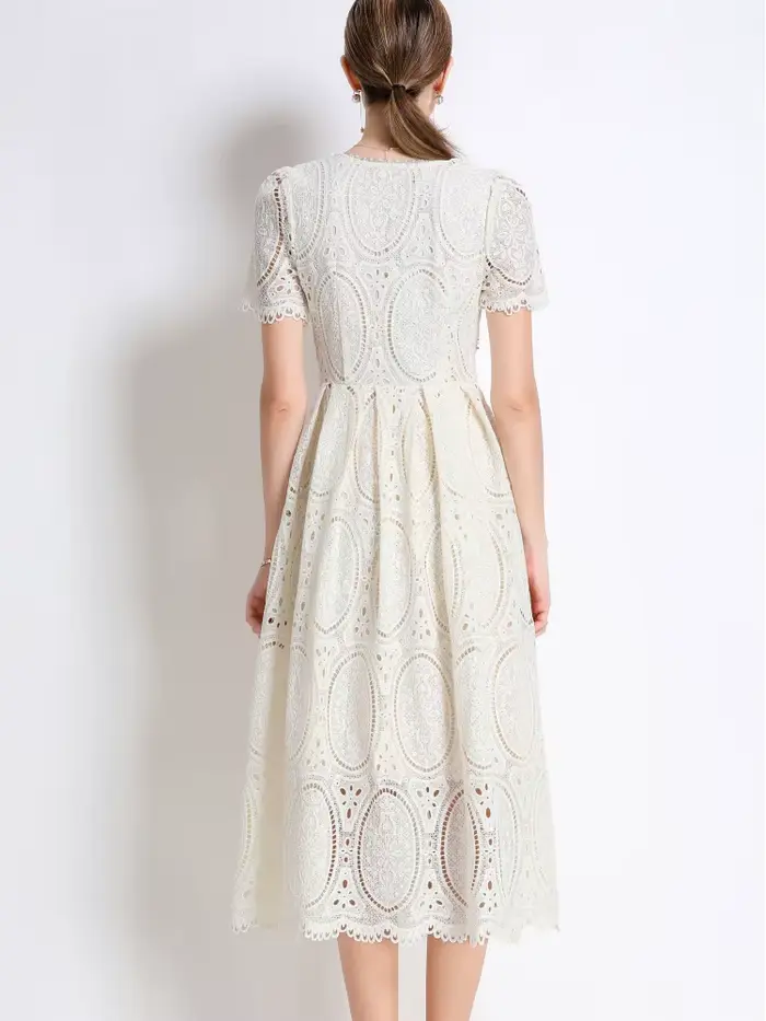 SMTHMA – elegantné čipkované