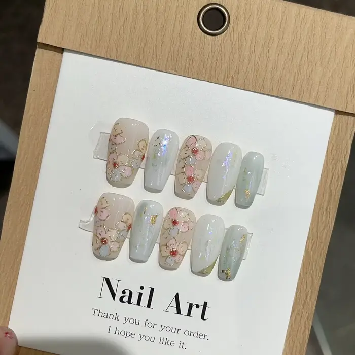 Sada 10 modrých ručne lisovaných nechtov Ballet prenosné umelé nechty dekorácia Nail Art manikúra