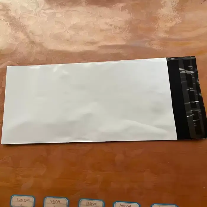 Lesklé čierne dlhé legíny pre ženy