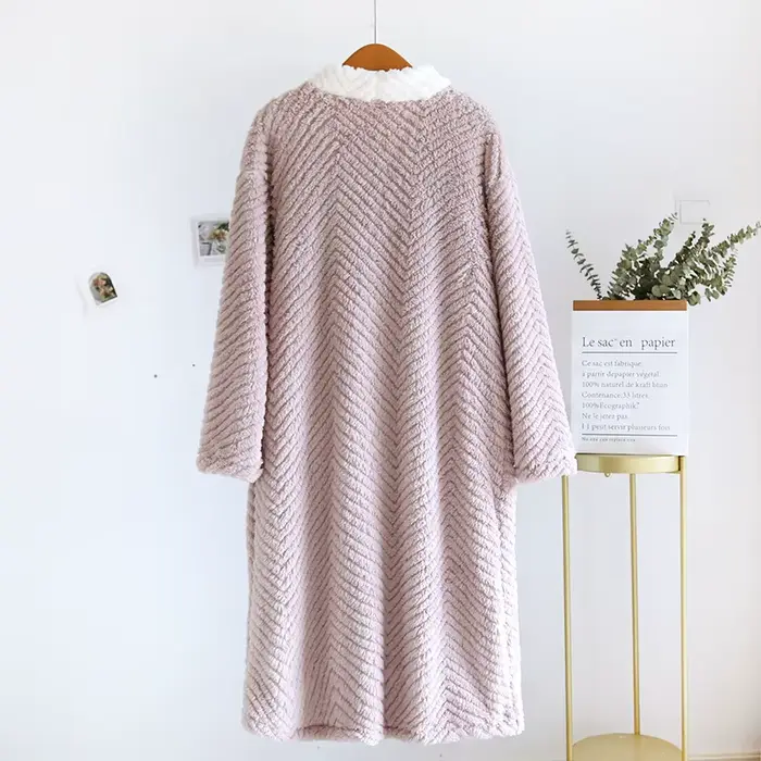 Robe de nuit en flanelle pour femmes, douce et chaude, robe de nuit élégante pour les nuits froides, occasion spéciale, cadeau hiver
