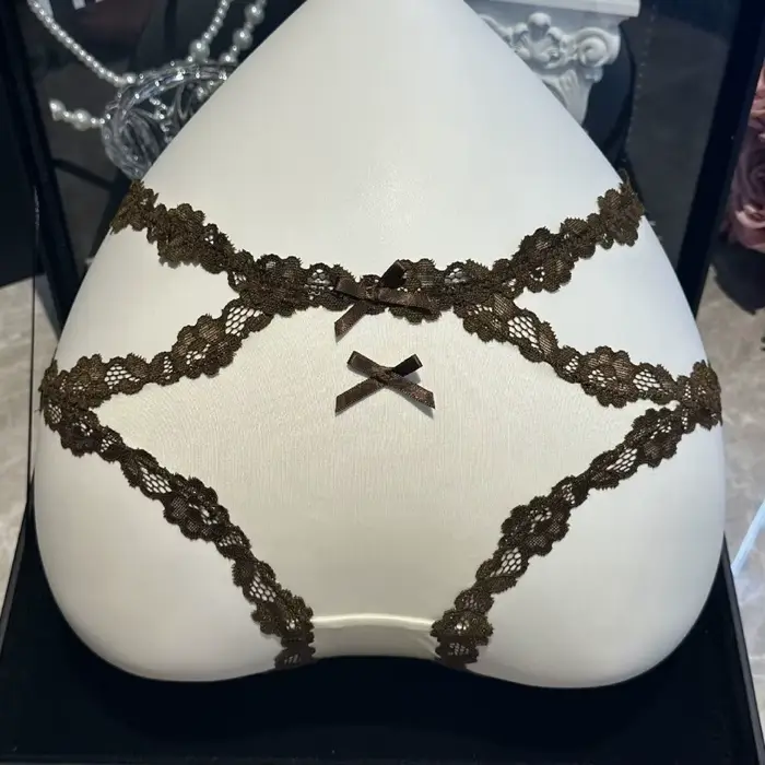 Polyesterové čipky nohavičky s bezšvové povrchové úpravy pre ženy, elegantné a pohodlné pre rôzne príležitosti,,