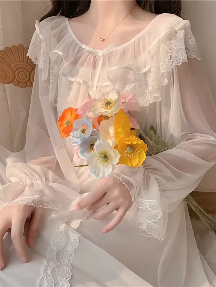 Vintage lietajúce ženy nočné košele Lolita pyžamo princezná biela čipka oka víla nočná košeľa viktoriánske nočné košele relaxačné oblečenie