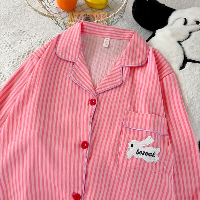 Kawaii dámske pyžamo s roztomilým králičím vzorom pre jesenné noci relaxáciu a relaxáciu