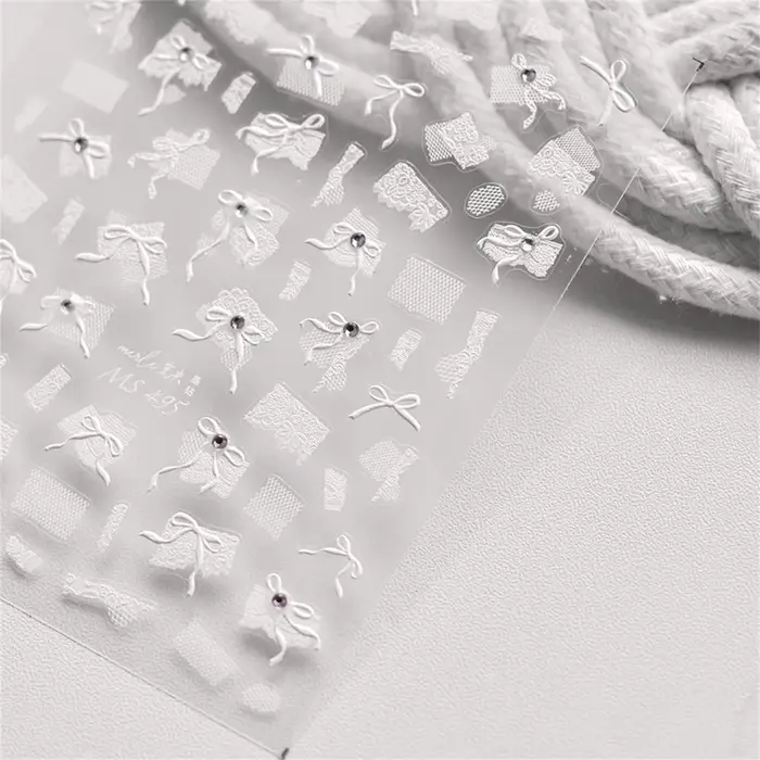 1 kus 5D japonský biely čipkovaný motýlik Nail Art nálepky perla kamienky dekorácia nechtov lepiaca nálepka