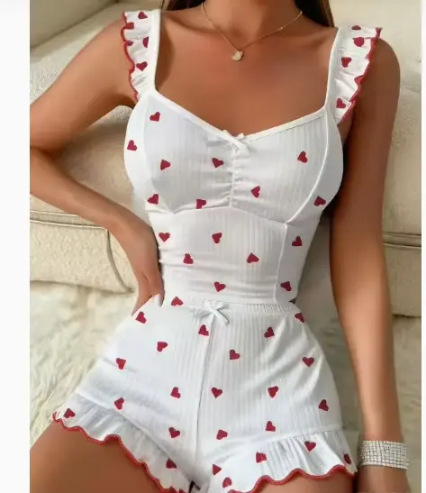 Ensemble de pyjama côtelé imprimé fraises pour femme - Haut de pyjama à volants et short 2 pièces pour dormir et se détendre