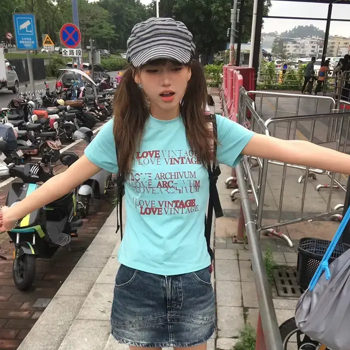 Karrram japonské Y2k tričko s potlačou písmen Trashy 2000s štýl krátky top Vintage Harajuku krátke rukávy