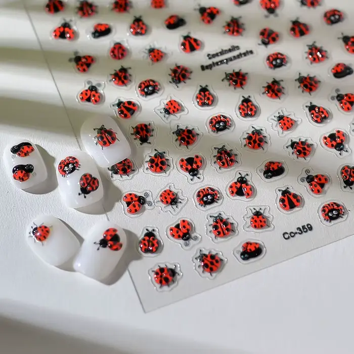 Coccinellidae nechty umenie 5D reliéfne samolepiace nálepky mix dizajn hmyz