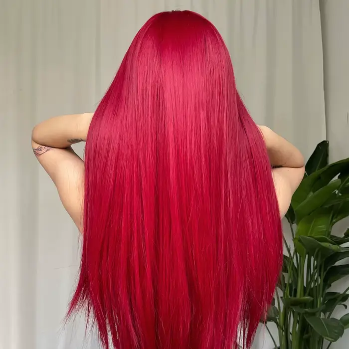 Červená vysokoteplotná vláknitá parochňa pre cosplay a špeciálne príležitosti s prirodzeným okrajom a dlhými rovnými vlasmi pre ženy