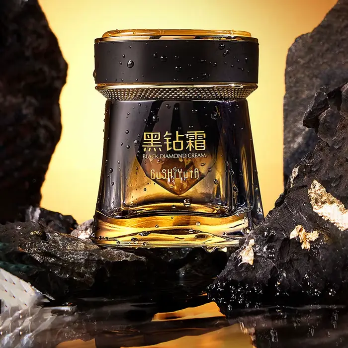 Crème Visage Hydratante et Raffermissante à l'Extrait d'Algues et Feuille d'Or 50g - Contrôle du Séb