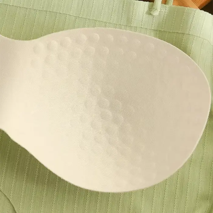 Neviditeľná push-up podprsenka pre ženy