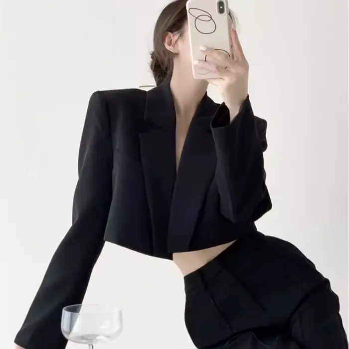 Dámske krátke biele sako základný elegantný jednofarebný vrch s dlhými rukávmi otvorený vpredu ležérny kabát
