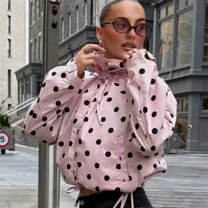 Ružová polyesterová bunda s hrachovými vzormi pre ženy módny štýl jarné jesenné špeciálne príležitosti