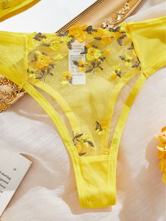 Žltý priesvitný dámsky lingerie set