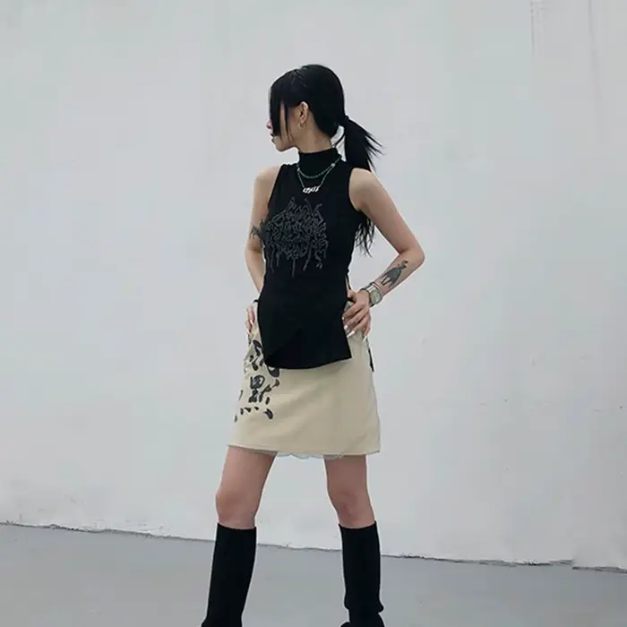 Karrcat Yamamoto Štýlové čierne tielko Grunge gotický rolák topy Cyber Y2k Chic dizajnérske oblečenie tmavá estetika Streetwear