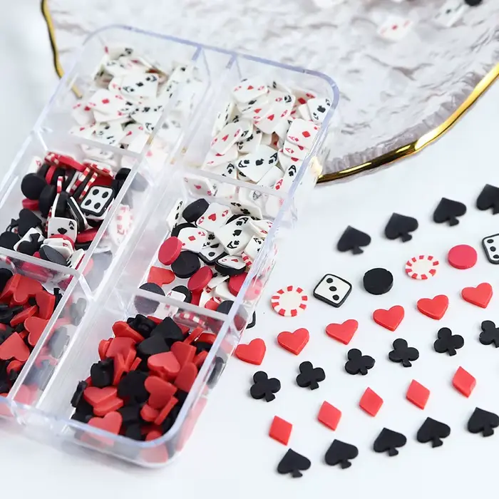 Hracie karty príslušenstvo na nechty prívesky na vlastnú montáž pokerové plátky z polymérovej hliny dekorácia