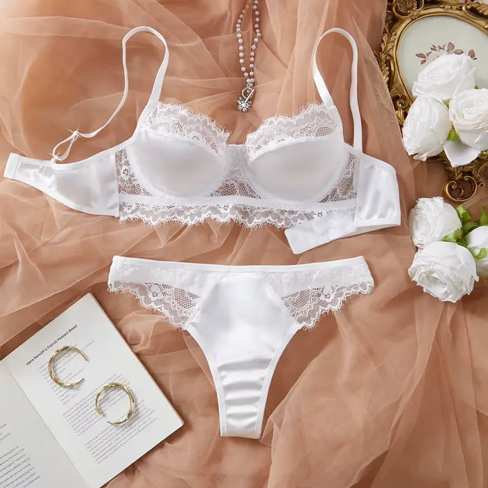 Ensemble de lingerie sexy pour femmes en polyester et élasthanne soutien-gorge non rembourré à armatures et slip brésilien occassions spéciales