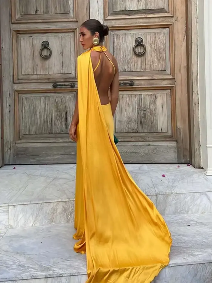 Elegantné šaty s lícom na viazanie pre ženy