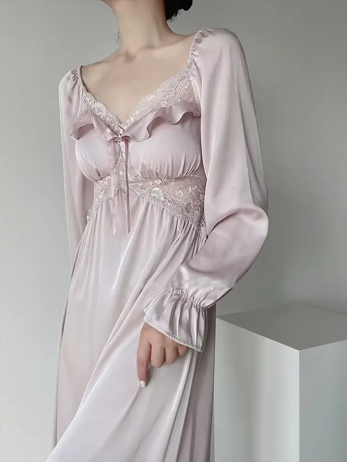Elegantná francúzska čipkovaná nočná košeľa pre ženy